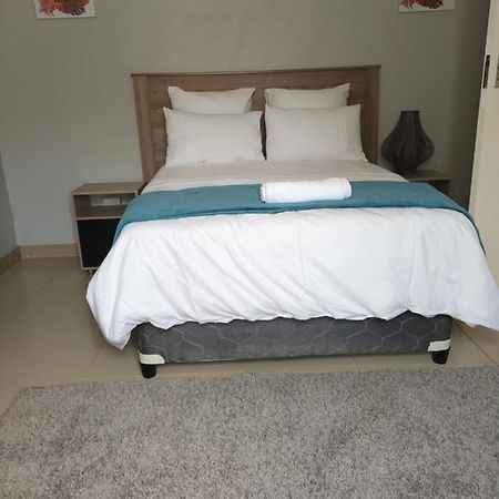 Bertha'S Place Apartment Претория Екстериор снимка